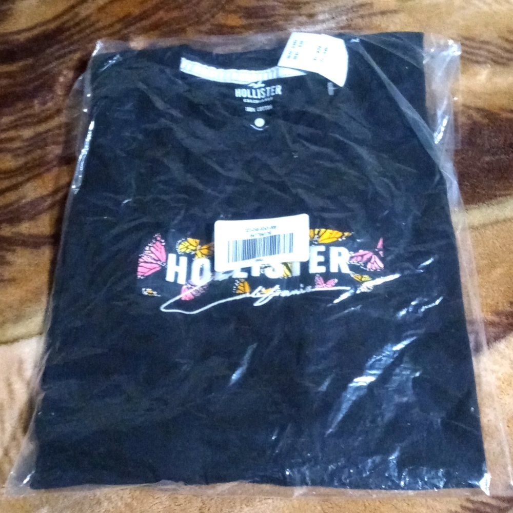 Hollister t-shirt, mens small